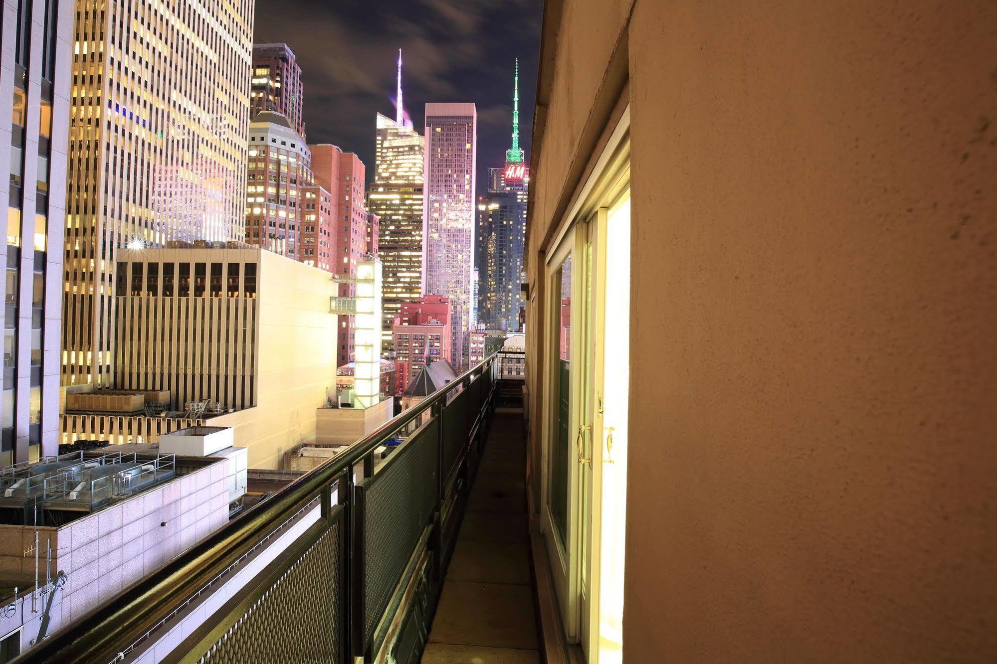 Radio City Apartments New York Bagian luar foto